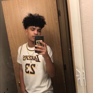 Meet your Posher, Isiah